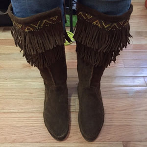 Minnetonka Fringe Boots Boho Style